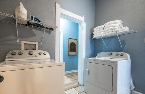 Affordable, Quaint Retreat! 5 Mins to Downtown - Photo 55