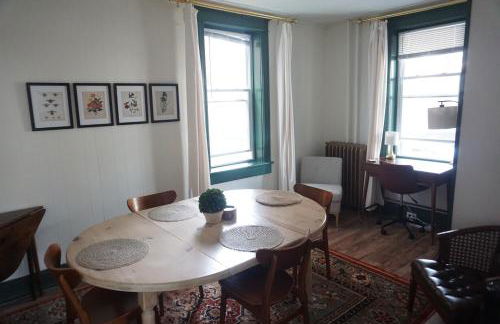 Charming Victorian Home In Historic District - Foto 36