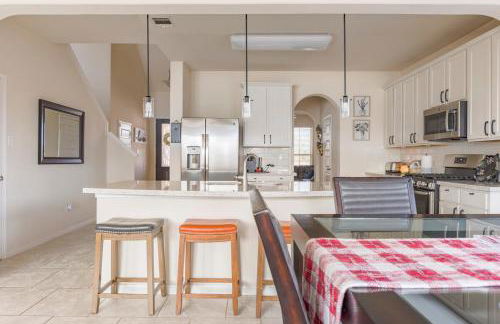 Sleeps 8 comfortably! Super location! - Foto 19