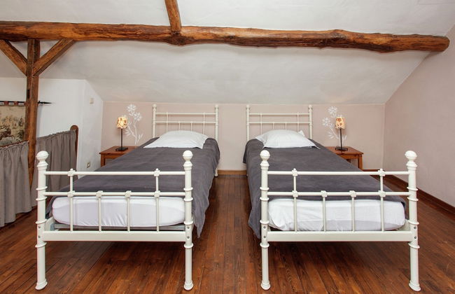 Cozy Family Home in Humain - Photo 6