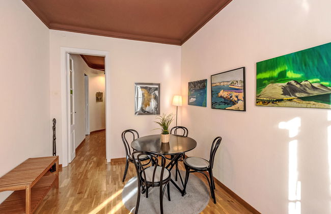 2 bedroom Apartment in Barcelona - Photo 6