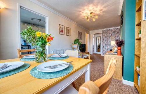 Cosy 3 bed apartment in Southam, sleeps 6 - Foto 1
