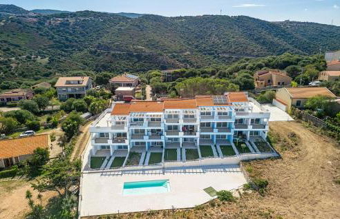 1 Bedroom Gorgeous Apartment In Isola Rossa - Foto 12