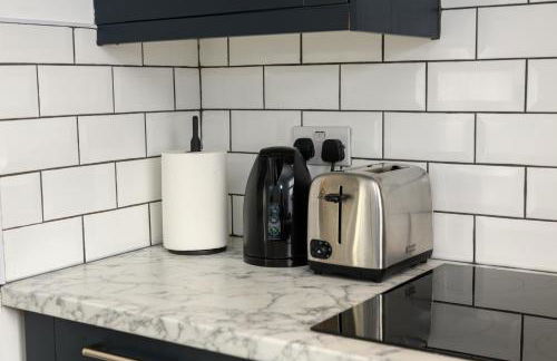 Asher Suite - Cozy 2BR Home with Parking & WIFI - Foto 52