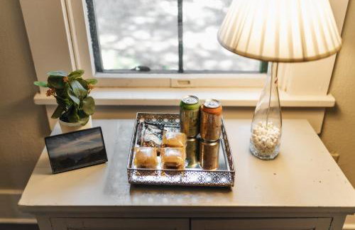 Historic Victorian Gem in UT Downtown Free Parking - Foto 4