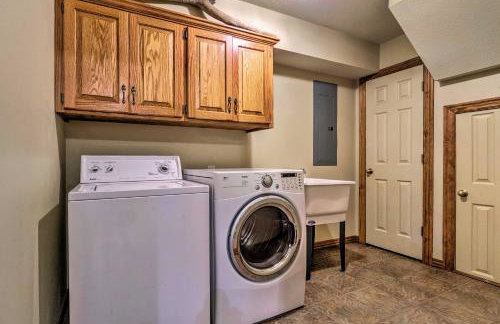 Waterfront Lake Dardanelle Home with Dock and Fire Pit - Foto 28