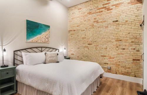 Golden Lofts Unit 4 Downtown Traverse City 2BD 2BA - Foto 18