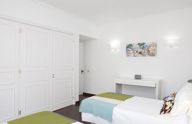 Remarkable view over Cascais Bay - Photo 7