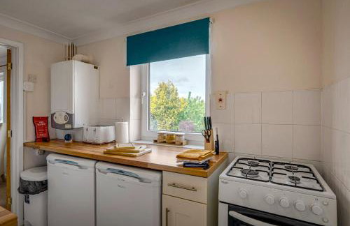 City and Airport - 2-Bed Contractor Base - Free Parking and Fast WiFi - Foto 5