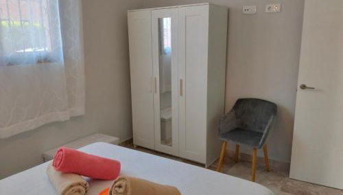 APARTAMENTO SOL - 2 apartamentos céntricos juntos cerca de la playa, ideales para grupos grandes - Foto 2