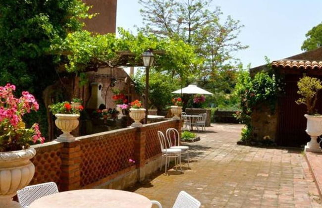 Villa Bonaccorso - La Dimora Immersa Nella Natura ai Piedi Dell Etna - Foto 4