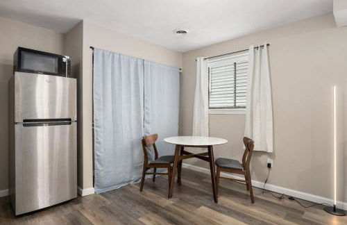 Stylish Studio Apartment with Modern Touches - Foto 13