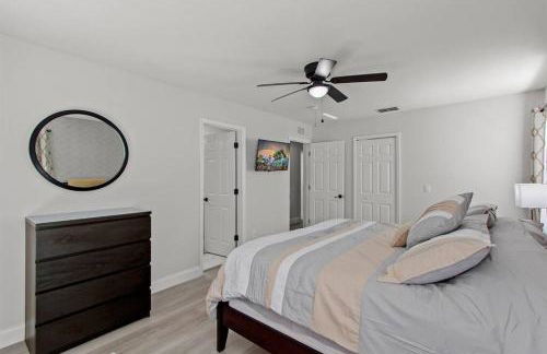 Newly Remodeled 4BD/4BA Townhouse-Regal Palms Resort Near Disney - Foto 17