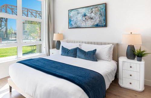 Dwntn Lux Townhome - Best Amenities- 3BD, 4BA - Photo 3