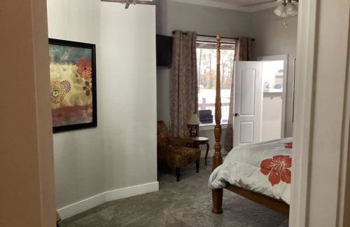 Train Depot - 3 BR Home with Pool, Sand Volleyball & Pool Table - Foto 13