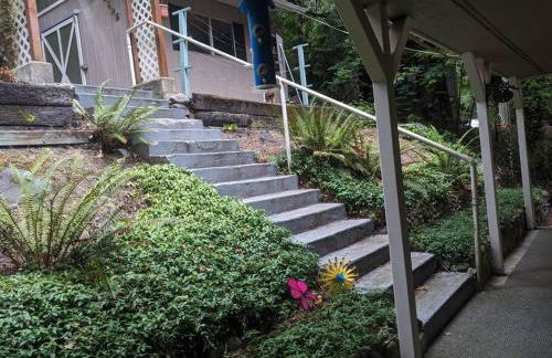 Guppies Lakehouse-Prvt. Lake Acc, Close to Rainier - Foto 21