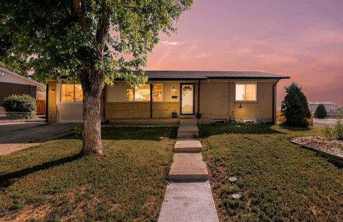 NEW: Tulum Oasis in Denver w/ Hot Tub & Games - Foto 65