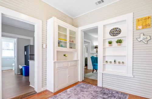 Pets OK • Backyard - 3 miles to River Walk & Alamo - Foto 28