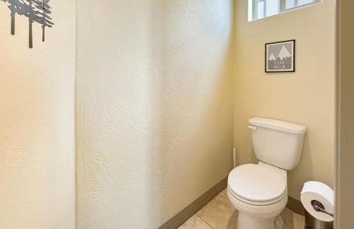 Fun & Peaceful Family Retreat - Photo 16