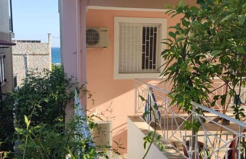 Παραλιακό διαμέρισμα με αυλή, πλήρως εξοπλισμένο - Foto 16