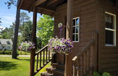 Cedaroma private Home in Resort to relax in the northwoods - Photo 26