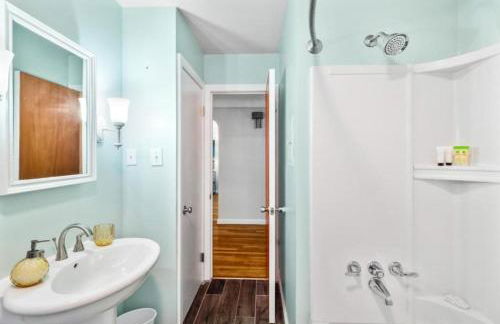 4 Bedroom Pool and Hot Tub Home Near Cleveland - Foto 25