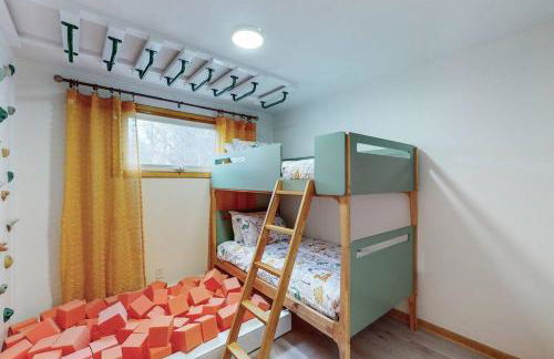 Gridiron Getaway-Where Families and Fans Unite - Foto 8