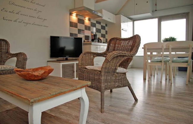 Holiday Home in Egmond Near the Beach - Foto 1