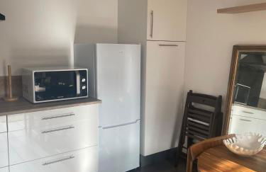 Chez Ambre et Lulu - Appartement centre ville avec piscine - Foto 8