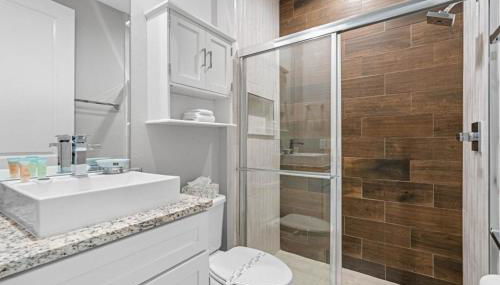 Disney here we go - Foto 4, Shower