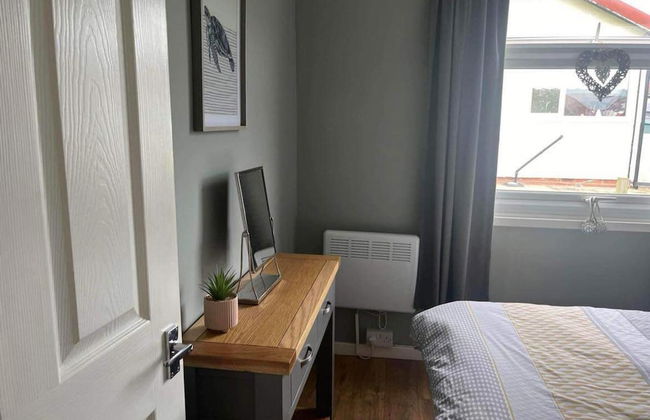 Seasideescape-2br-sleeps4-parking-petsok-fireplace - Foto 5