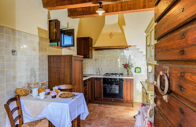 Gorgeous Apartment With Pool Near Sibillini Mountains - Photo 24