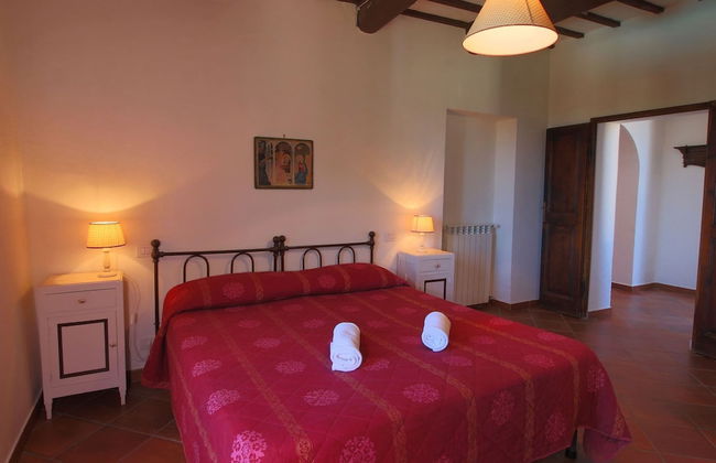 Beautiful Farmhouse with Hot Tub in Umbria - Foto 3