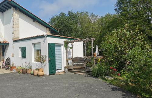 GÎTE AZKENDANTZA capacité 2 à 4 PERS ou 5 à 6 PERS supplément CARAVANE INSOLITE - Foto 32