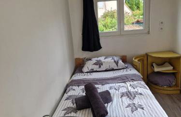 Petit studio, pour une personne - Foto 10