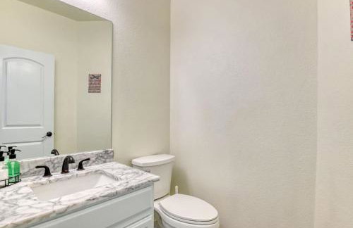 FlightDeck HotTub Fireplace NearAirport FamilyHome - Foto 20