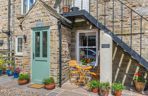 Courtyard Cottage - Photo 14