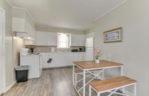 about 1 Mi to the Strand! Couples Retreat in Galveston - Foto 2