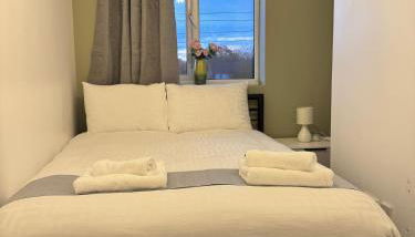 Stylish 2 Bed Apt Near Birmingham - Foto 5