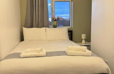 Stylish 2 Bed Apt Near Birmingham - Foto 5