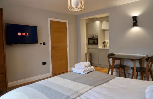 Stylish Studio Apartment, ensuite, kitchenette - Foto 2