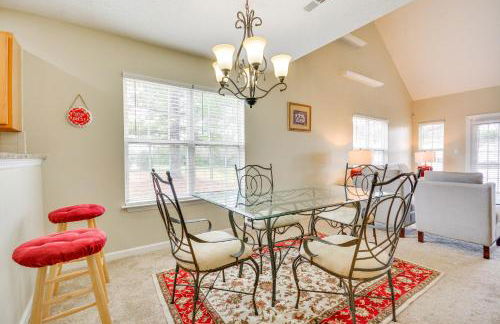 Central and Spacious Townhome in Greensboro! - Foto 7