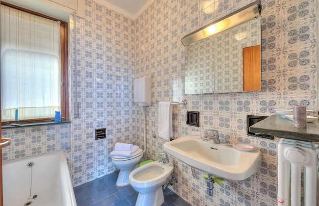 Sunrise On The Garda Lake - Photo 18