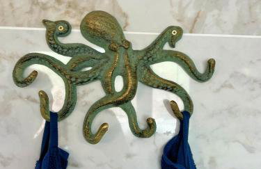 Newly Refurbished Komiza Haven - Photo 13