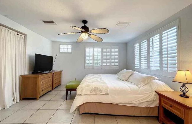 Kick back and Relax at Leisure Beach - Photo 4