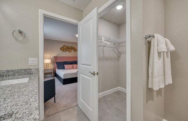 Spacious Villa With Themed Bedrooms and Private Pool - Photo 36