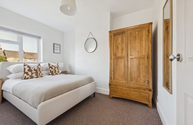 Fern House - Cosy 3 Bedroom House With Garden - Photo 4