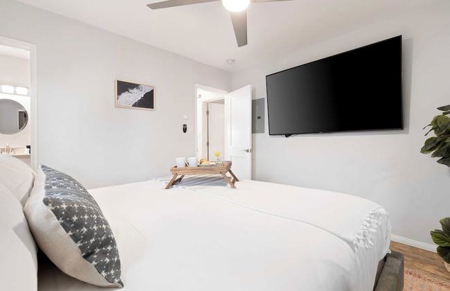 Mission Point 1 by Avantstay San Diego Beach House w/ Huge Patio & Fire Pit Walk to Beach! - Foto 28