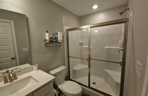 Cozy 5 bedroom and 4 bathroom - Foto 17