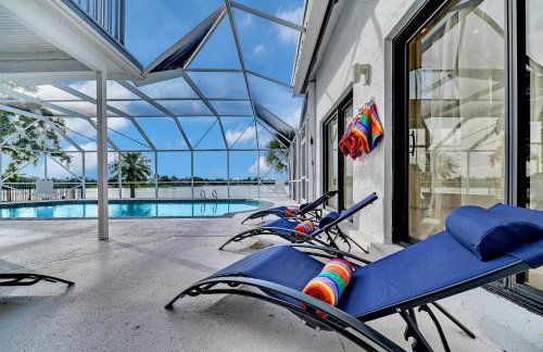 Lake Luxe Equine, Waterfront, Screened-in Pool, Hot Tub - Lake Views! Hosted By Relaxtay - Foto 19